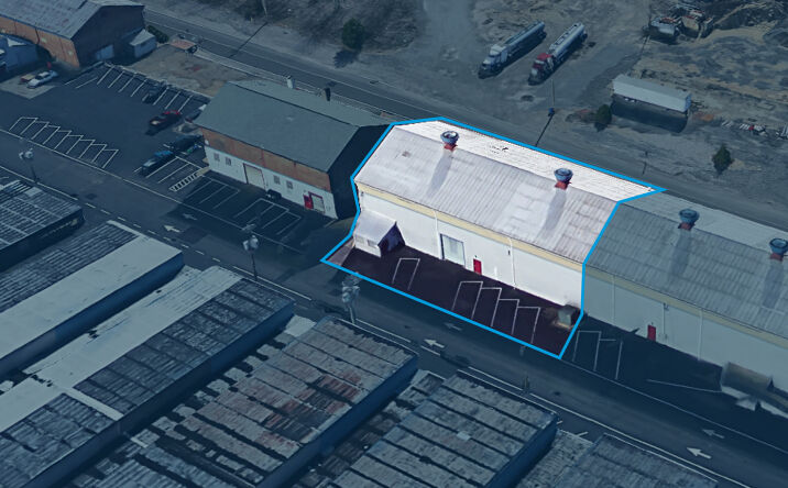 Pictures of Industrial property located at 2301 Duss Ave, Ambridge, PA 15003 for lease - image #1