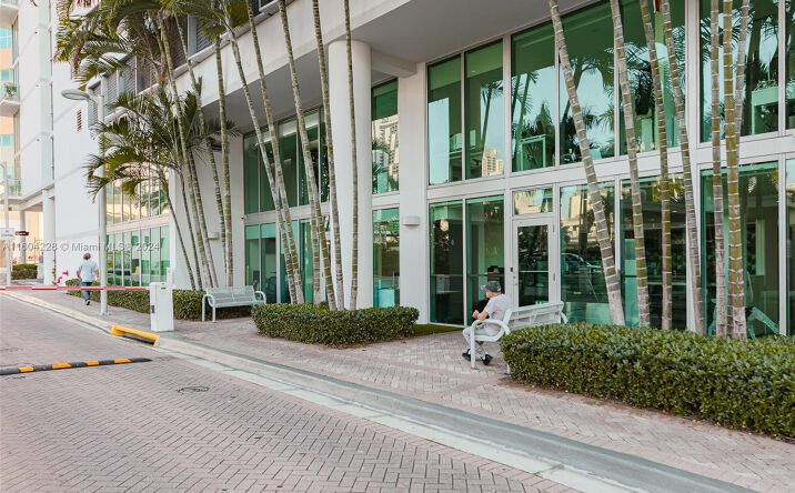 350 S Miami Ave, Miami, FL 33130 | Crexi.com