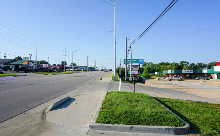 Pictures of Land property located at 626 S Bishop Ave, Rolla, MO 65401 for lease - image #1