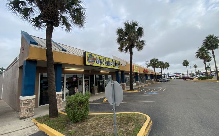 Pictures of Retail, Office property located at 2001 N 10th St, McAllen, TX 78501 for lease - image #1