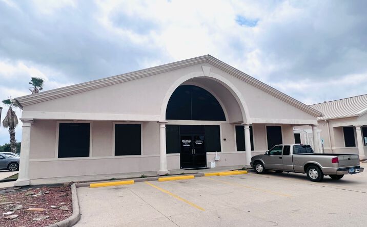 Pictures of Office property located at 3326 Watters Rd, Pasadena, TX 77504 for lease - image #1