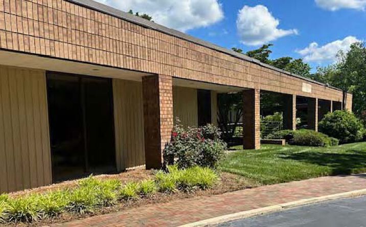 Pictures of Office property located at 88 Vilcom Center Dr, Chapel Hill, NC 27514 for lease - image #1