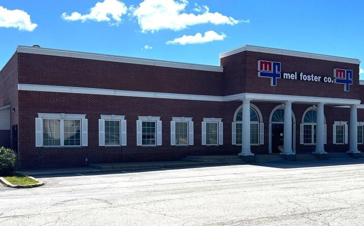 Pictures of Office, Retail, Restaurant property located at 2300 SPRUCE HILLS Drive, Bettendorf, IA 52722 for lease - image #1