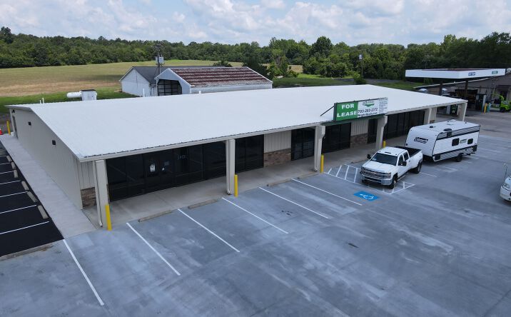 Pictures of Retail, Industrial property located at 3400 Catlett Rd, Catlett, VA 20119 for lease - image #1