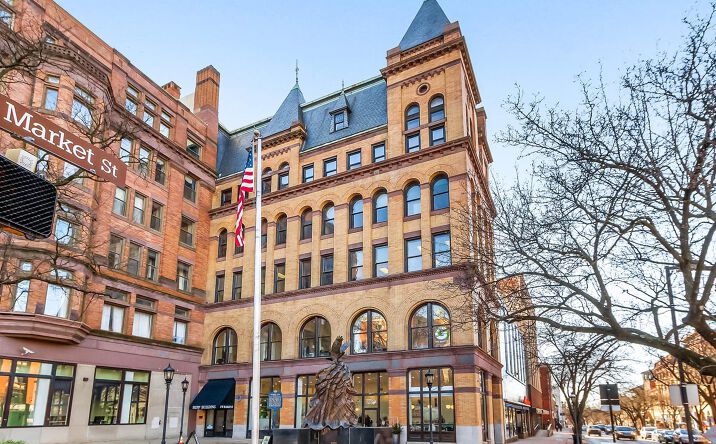 Pictures of Office property located at 2 W Market St, York, PA 17401 for lease - image #1