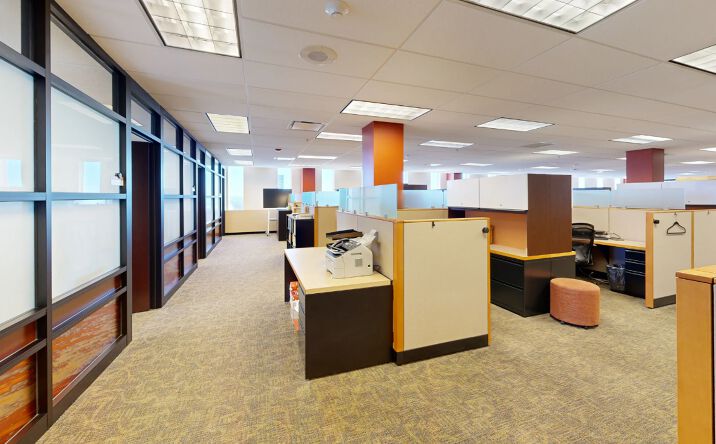 Pictures of Office property located at 818 S Kansas Ave, Topeka, KS 66612 for sales - image #1