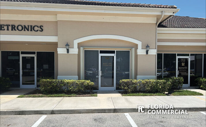 Pictures of Office property located at 609 SE Central Pkwy, Stuart, FL 34994 for lease - image #1