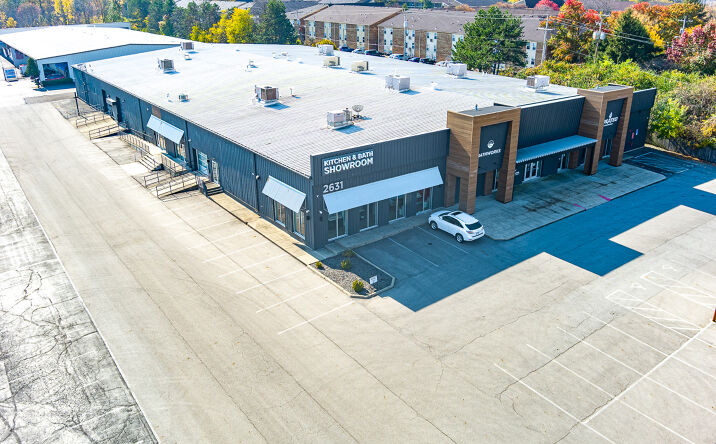 Pictures of Retail, Industrial property located at 2631 Morse Rd, Columbus, OH 43231 for lease - image #1