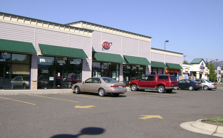 Pictures of Retail, Office property located at 3001 NW Stewart Pkwy, Roseburg, OR 97471 for lease - image #1