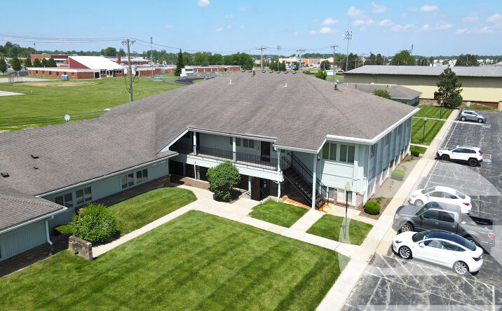 Pictures of Office property located at 6912 Spring Valley Dr, Holland, OH 43528 for lease - image #1