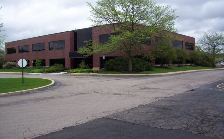 Pictures of Office property located at 1749 S Naperville Rd, Wheaton, IL 60189 for lease - image #1
