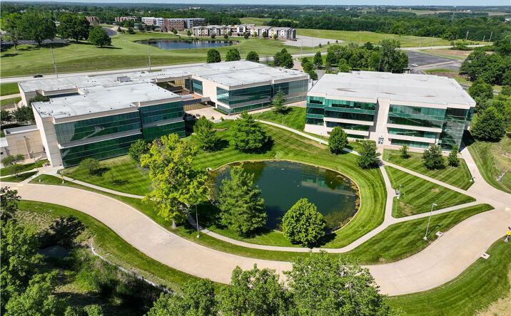 Pictures of Office property located at 4802 Mitchell Avenue, St Joseph, MO 64507 for lease - image #1