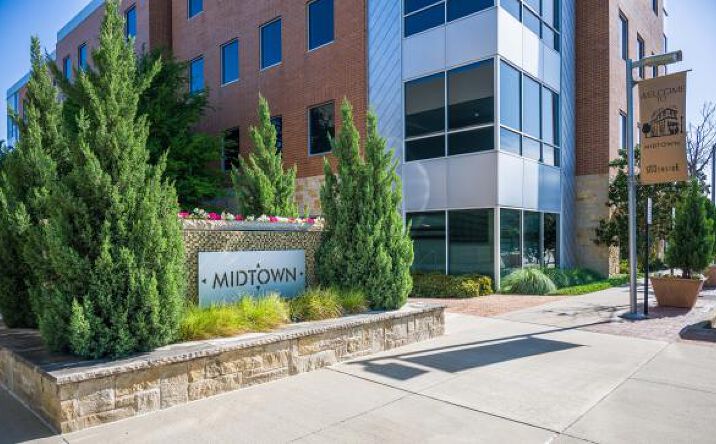 Pictures of Office property located at 900 Jerome St, Fort Worth, TX 76104 for lease - image #1