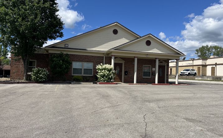 Pictures of Office, Special Purpose property located at 8397 Raglan Cir, Warren, OH 44484 for lease - image #1