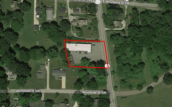 Pictures of Retail, Office property located at 627 S Prospect Ave, Hartville, OH 44632 for lease - image #1