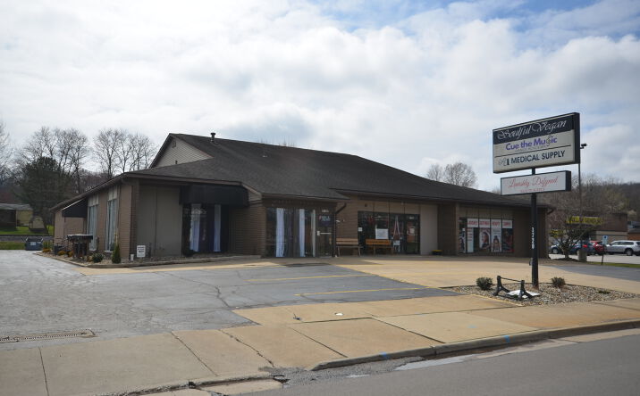Pictures of Retail, Office property located at 1720 Merriman Road, Akron, OH 44313 for lease - image #1