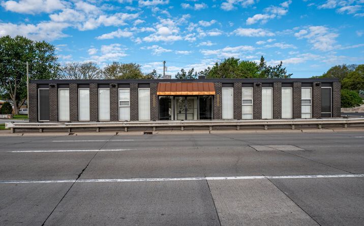 Pictures of Office property located at 24725 Greenfield Rd, Southfield, MI 48034 for lease - image #1