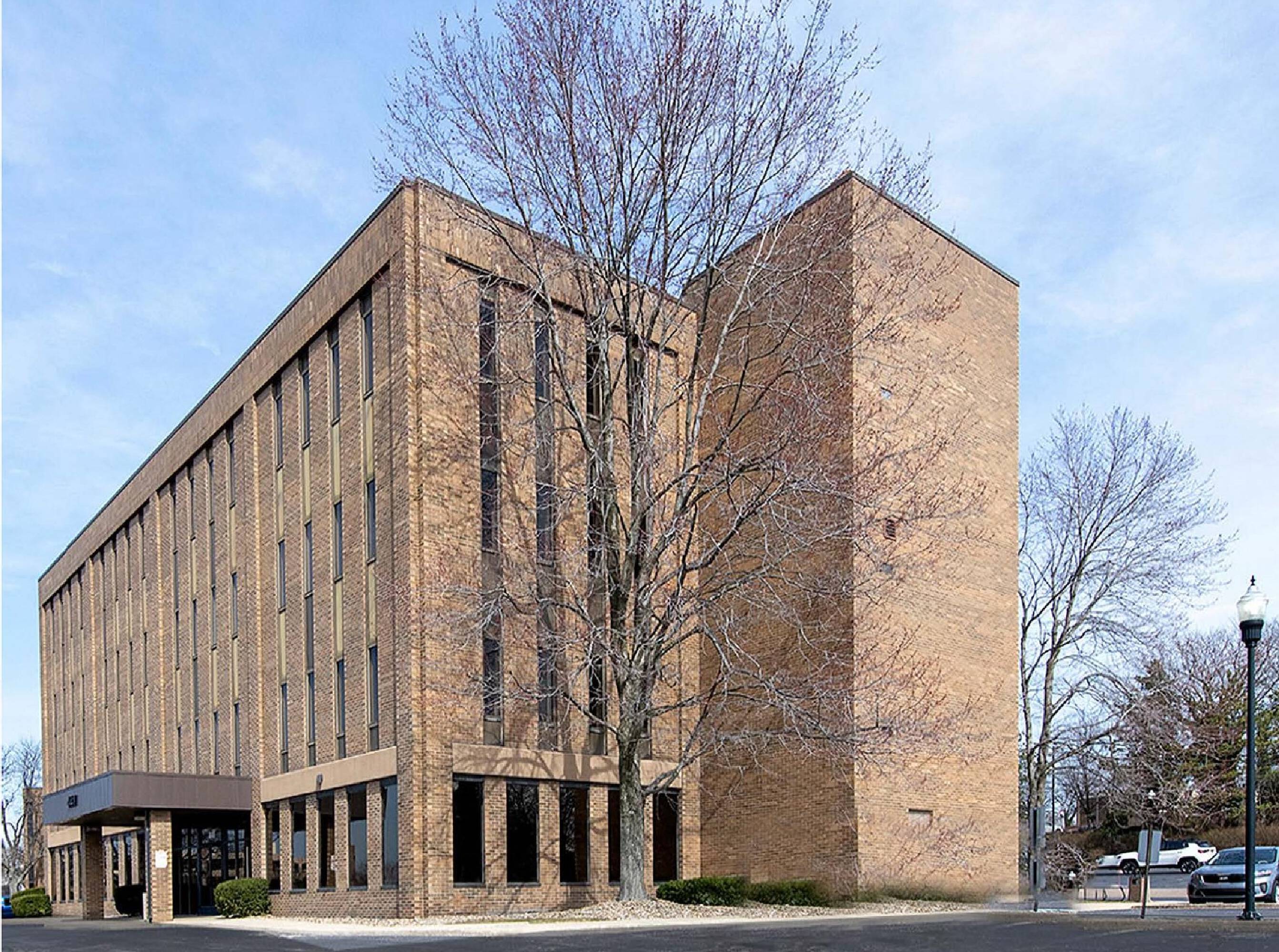 441 Wolf Ledges Pkwy, Akron, OH 44311