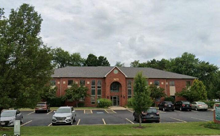 Pictures of Office, Retail property located at 3075 Smith Road, Fairlawn, OH 44333 for lease - image #1
