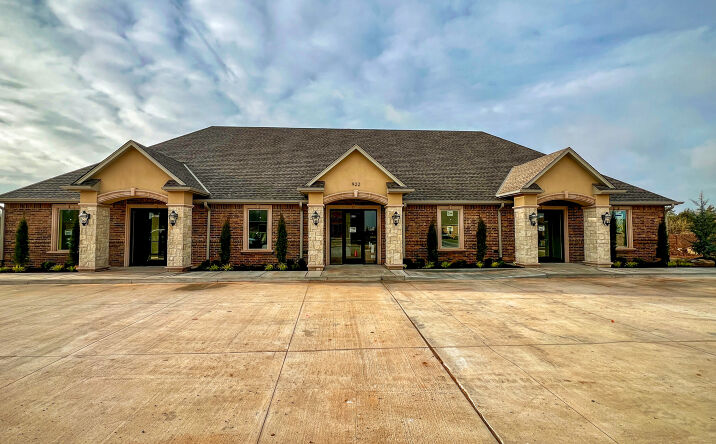 Pictures of Office property located at 922 SW 107th St, Oklahoma City, OK 73170 for lease - image #1