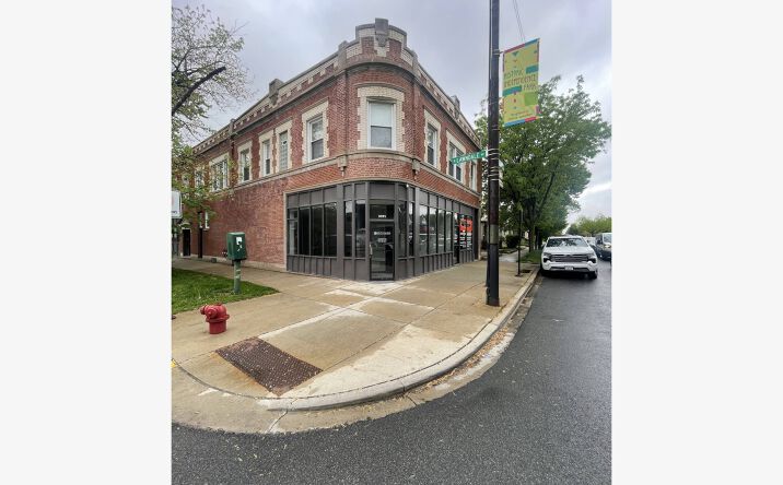 3701 W Irving Park Rd, Chicago, IL 60618 | Crexi.com