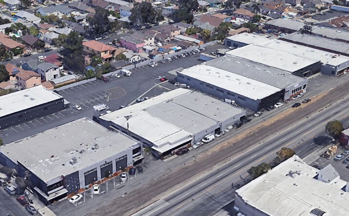 Pictures of Office, Industrial property located at 813 E Slauson Ave, Los Angeles, CA 90011 for lease - image #1