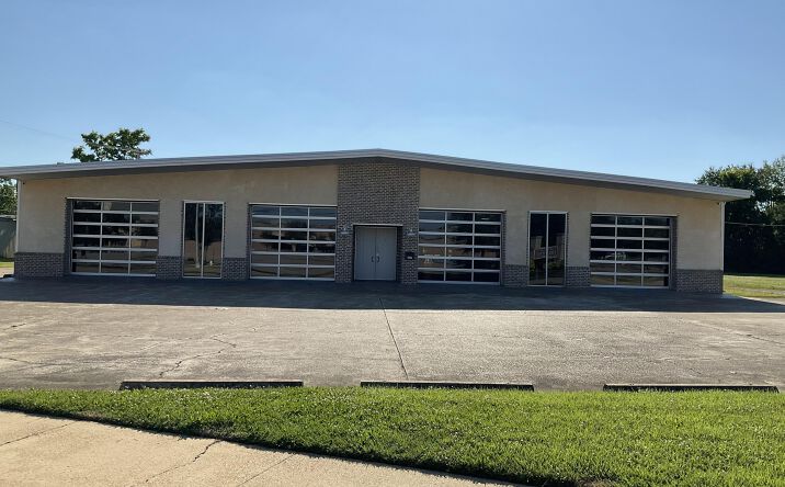 Pictures of Retail, Office, Special Purpose property located at 209 Commerce St, Tupelo, MS 38804 for lease - image #1