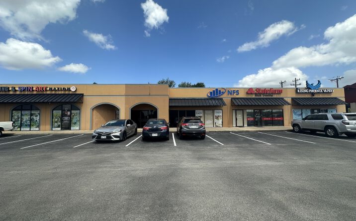 Pictures of Retail, Office property located at 8015 Bandera Rd, San Antonio, TX 78250 for lease - image #1