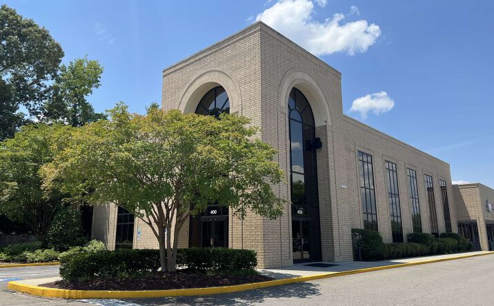 Pictures of Office property located at 400 Westwood Shopping Center, Fayetteville, NC 28314 for lease - image #1