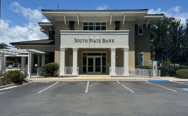Pictures of Office property located at 189 Sea Island Pkwy, Beaufort, SC 29907 for lease - image #1