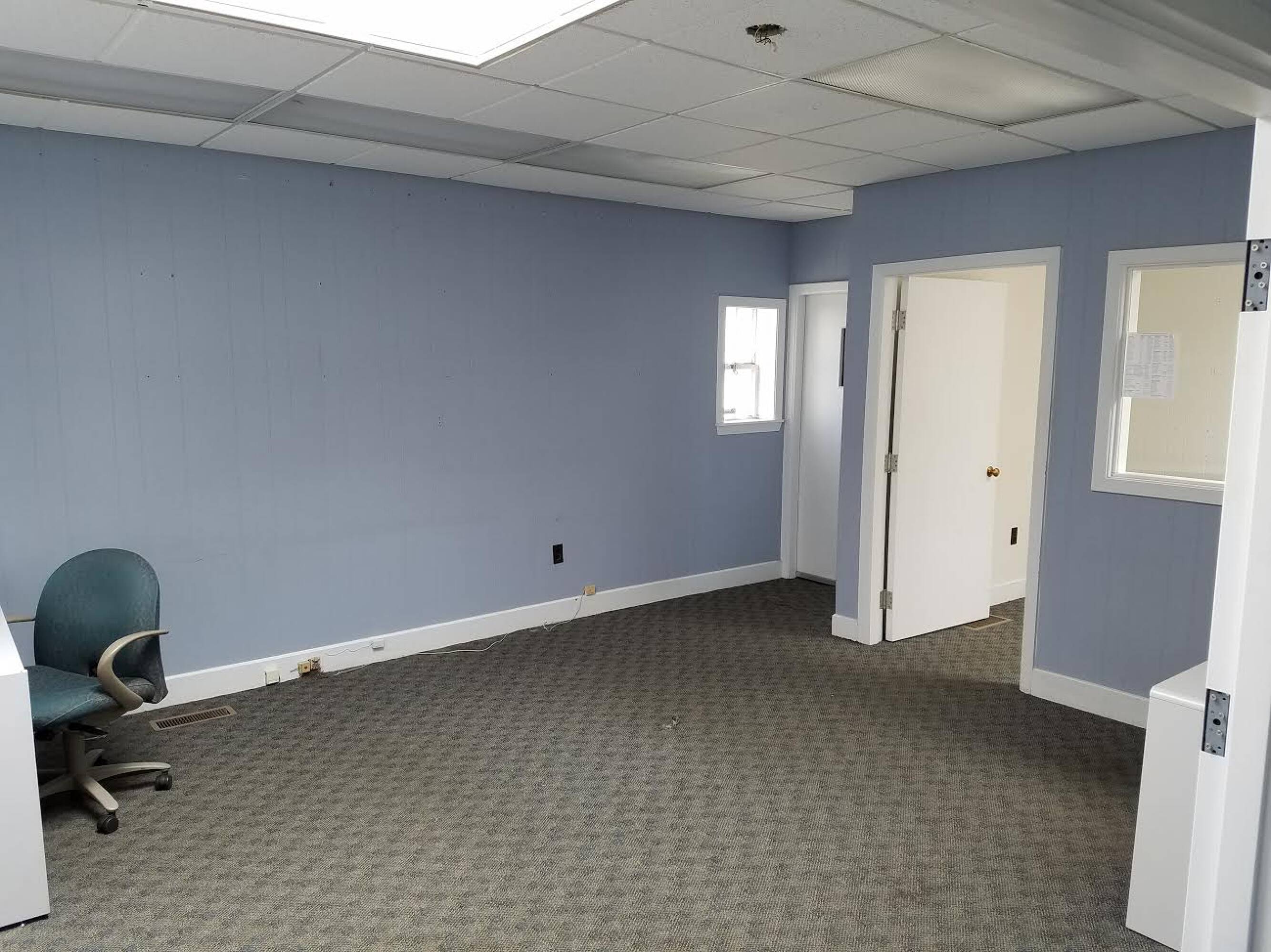 50 Tanner St, Lowell, MA 01852