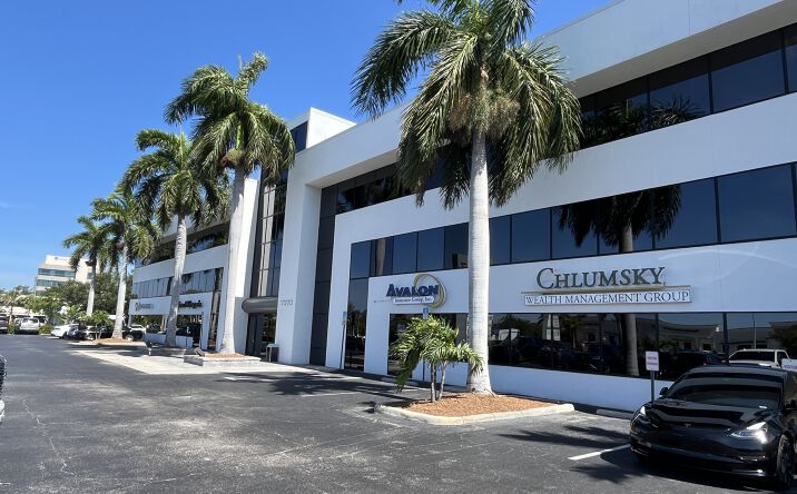 Pictures of Office property located at 7370 College Pkwy, Fort Myers, FL 33907 for lease - image #1
