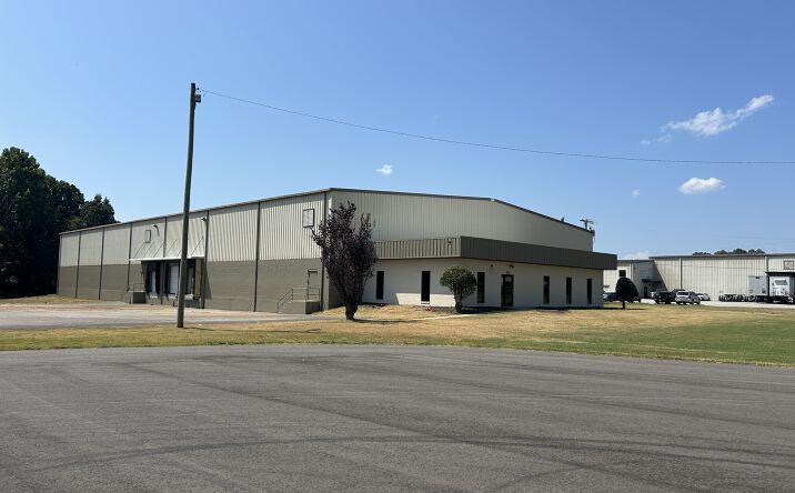 Pictures of Industrial property located at 68 College Park Cove, Jackson, TN 38301 for lease - image #1