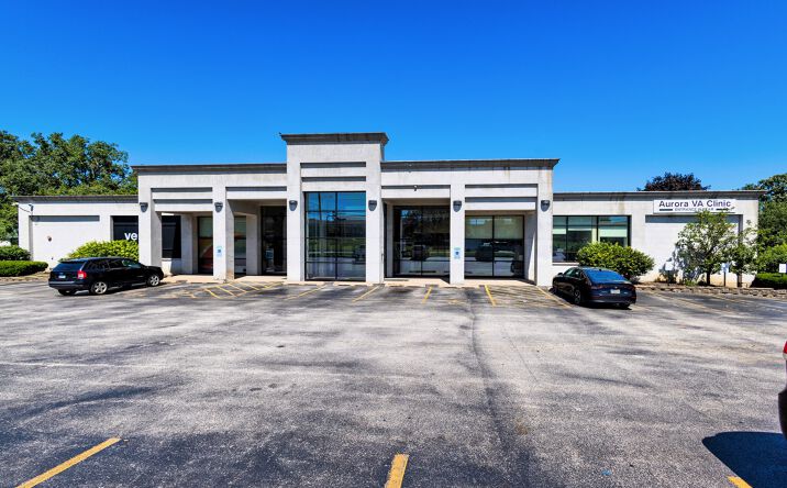 Pictures of Office property located at 161 S Lincolnway, North Aurora, IL 60542 for lease - image #1