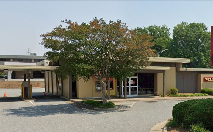 Pictures of Retail, Office property located at 2000 S Hawthorne Rd, Winston-Salem, NC 27103 for lease - image #1