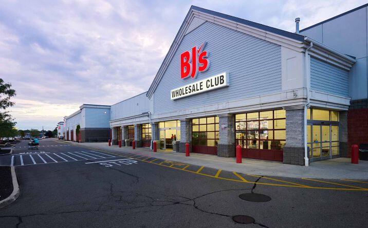 Pictures of Retail property located at 3050 Sheridan Dr, Amherst, NY 14226 for lease - image #1