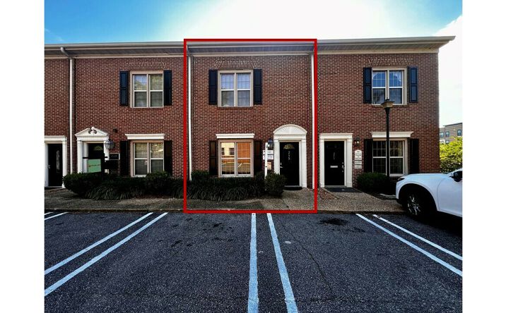 Pictures of Office property located at 215 E Virginia St, Tallahassee, FL 32304 for lease - image #1