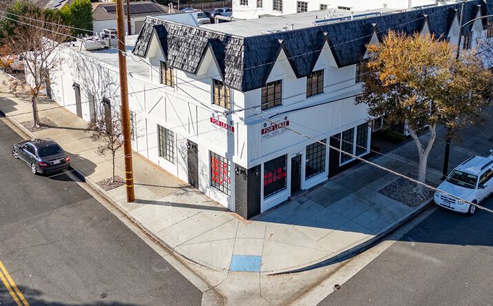 Pictures of Retail property located at 209 N Victory Blvd, Burbank, CA 91502 for lease - image #1