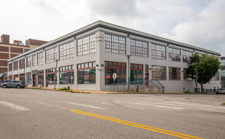 Pictures of Retail, Restaurant property located at 1818 Washington Ave, St. Louis, MO 63103 for lease - image #1
