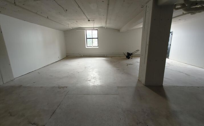 Pictures of Industrial property located at 736 FEDERAL Street 1-107, Davenport, IA 52803 for lease - image #1