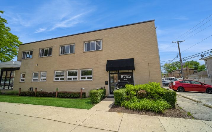 Pictures of Office, Retail property located at 8755 Trumbull Avenue, Skokie, IL 60076 for lease - image #1