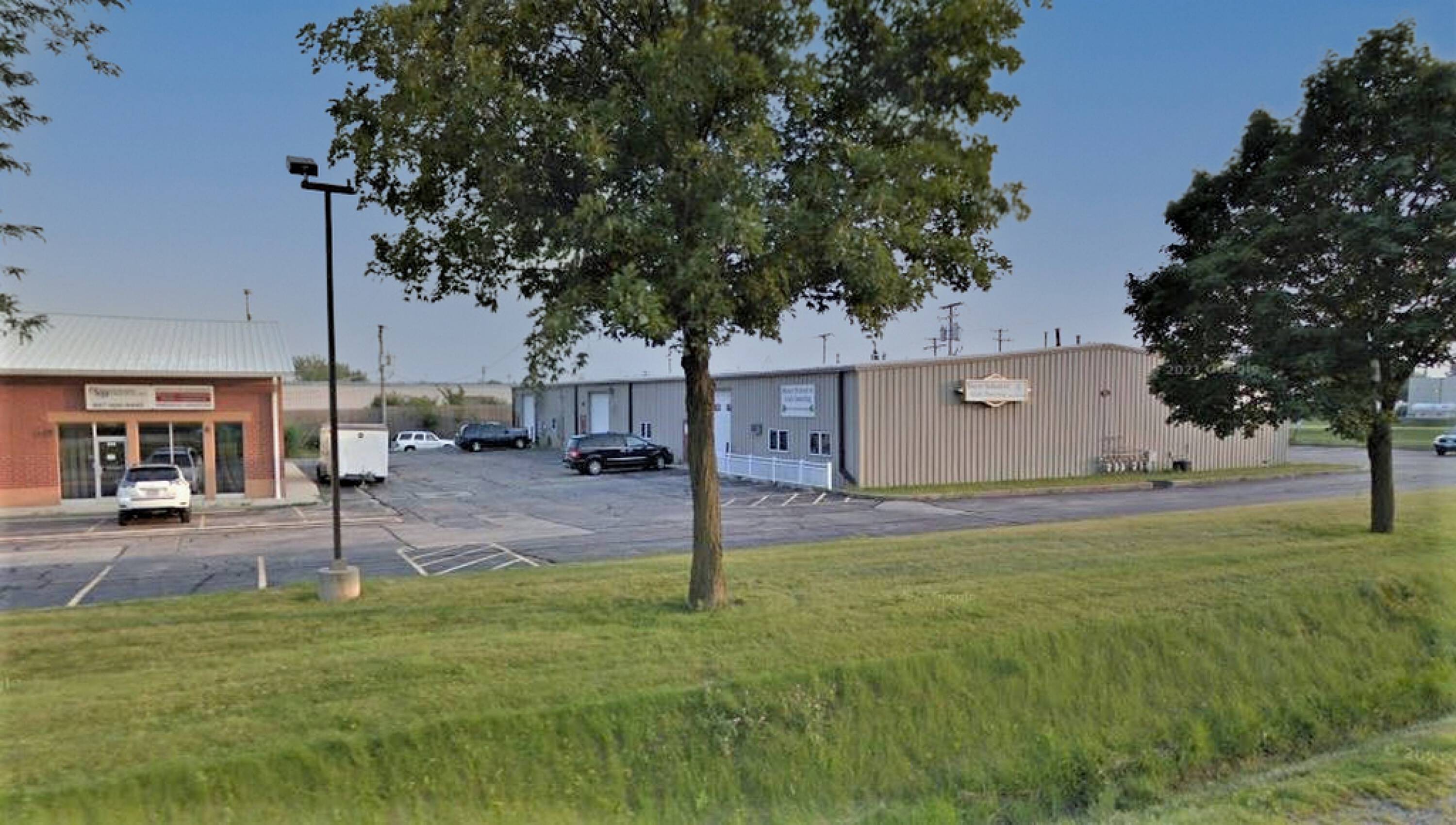 211 E Higgins Rd Unit J, Gilberts, IL 60136 | Crexi.com
