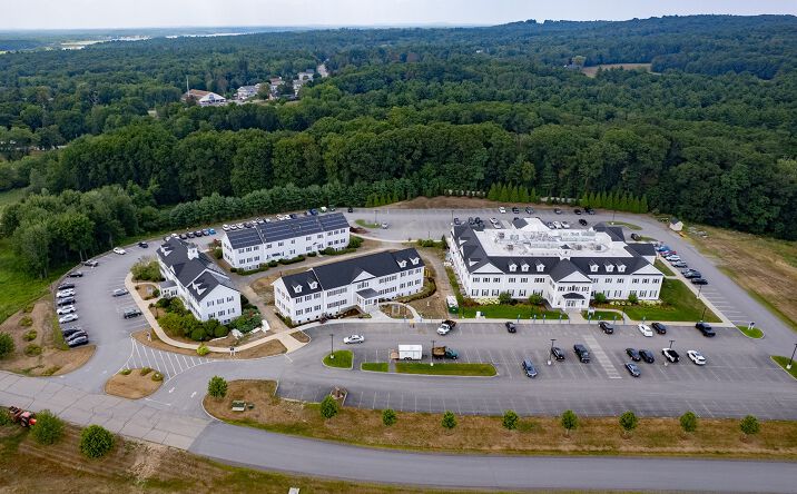 Pictures of Office property located at 118 Portsmouth Ave, Stratham, NH 03885 for lease - image #1
