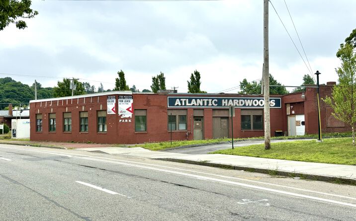 Pictures of Retail, Industrial property located at 1004 Congress St, Portland, ME 04102 for lease - image #1