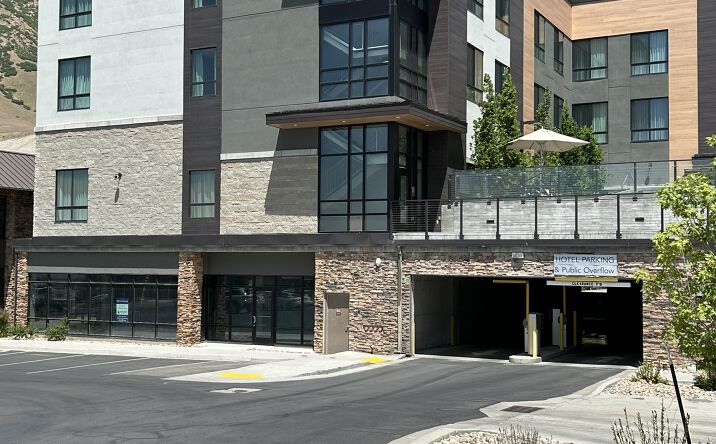 Pictures of Retail, Office, Restaurant property located at 7333 Canyon Centre Pkwy, Cottonwood Heights, UT 84121 for lease - image #1