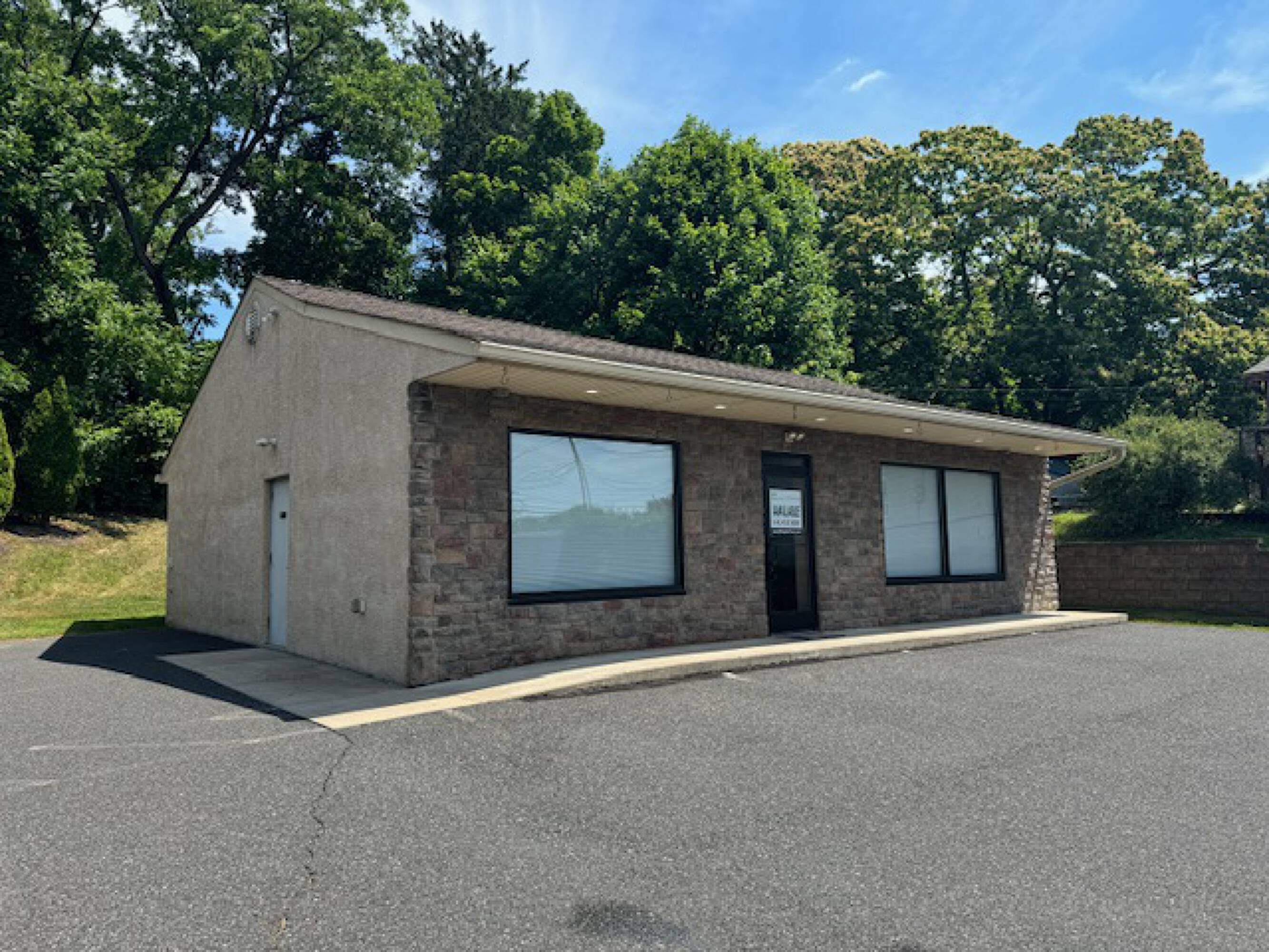 4033 Chestnut St, Emmaus, PA 18049 | Crexi.com