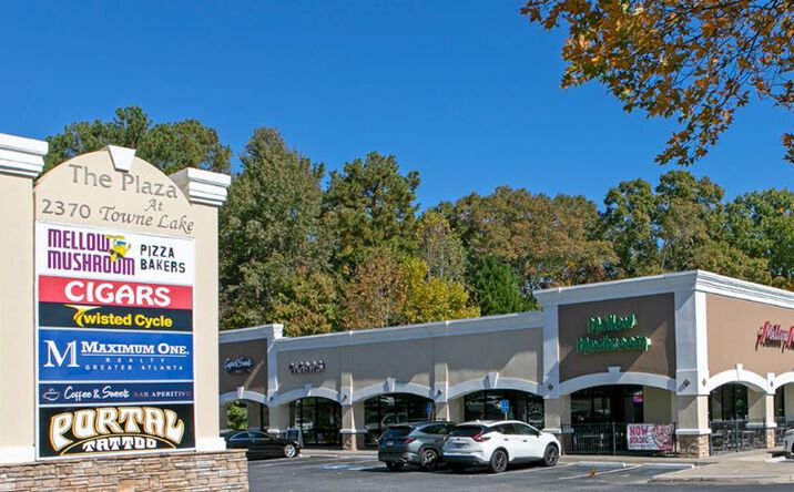 Pictures of Retail, Office property located at 2370 Towne Lake Pkwy, Woodstock, GA 30189 for lease - image #1