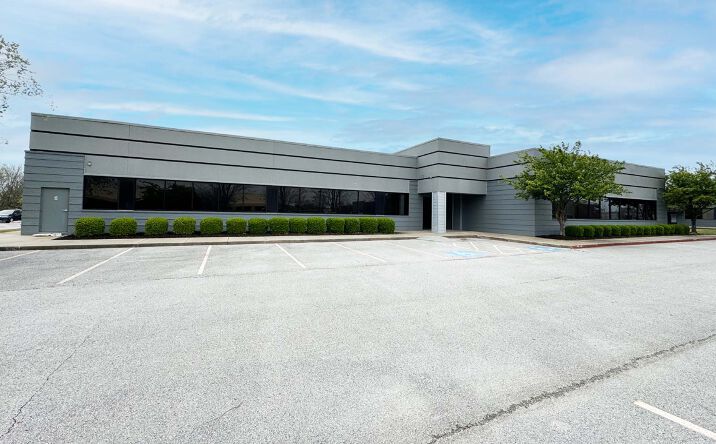 Pictures of Office property located at 210 SE 34th St, Bentonville, AR 72712 for lease - image #1