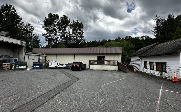 Pictures of Retail, Office, Special Purpose property located at 8036 Falls Ave SE, Snoqualmie, WA 98065 for lease - image #1