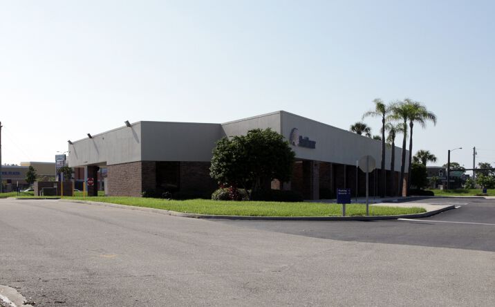 Pictures of Retail property located at 1670 U.S. 41 Bypass S, Venice, FL 34293 for lease - image #1